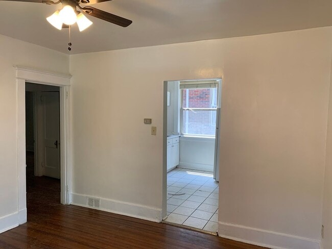 Photo - 2309 Eldridge St Unit 1st