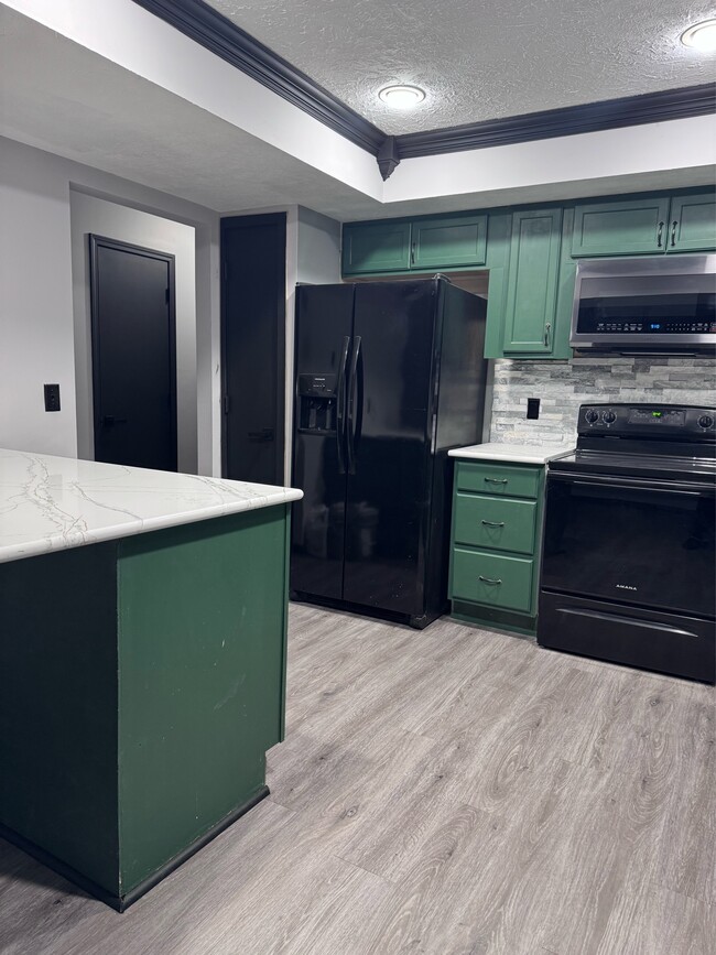 Photo - 12804 Olive St