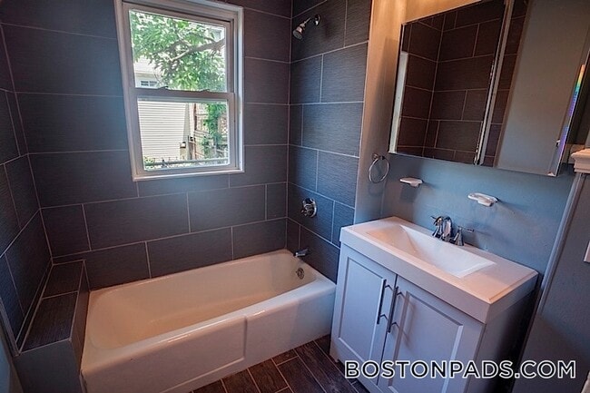 Photo - 23A Kelly Rd Unit 1