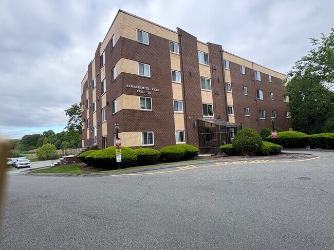 Photo - 30 Hamilton St Apartments Unit 40
