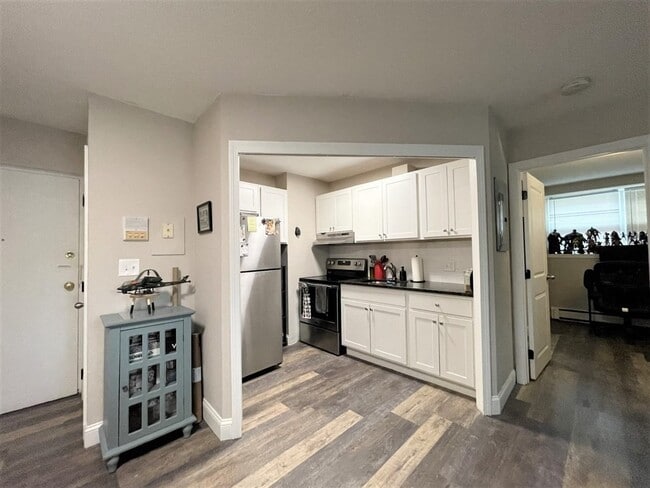 Photo - 625 Main St Apartment Unit 2
