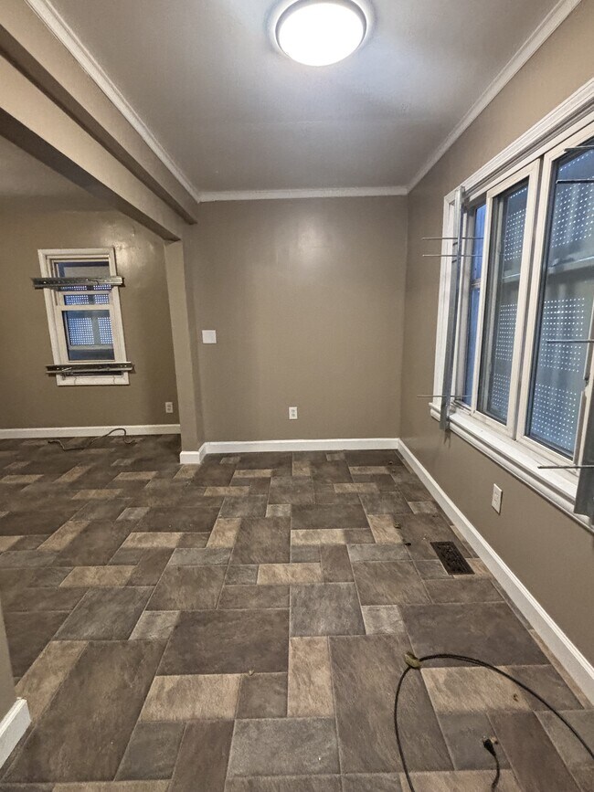 Photo - 19675 Rogge St