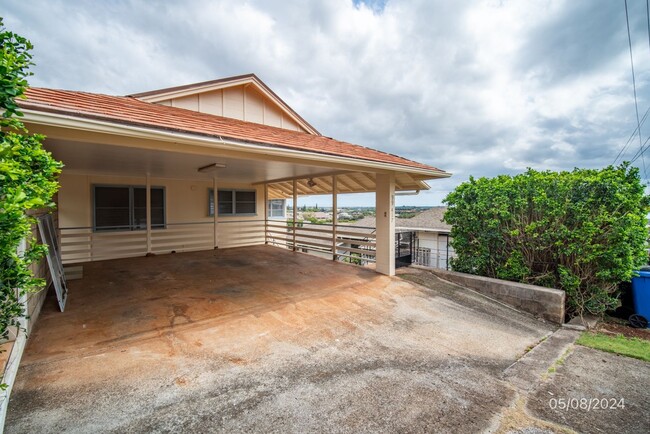 3 Bed 1.5 Bath Single Family Home in Aiea ... - 3 Bed 1.5 Bath Single Family Home in Aiea ...