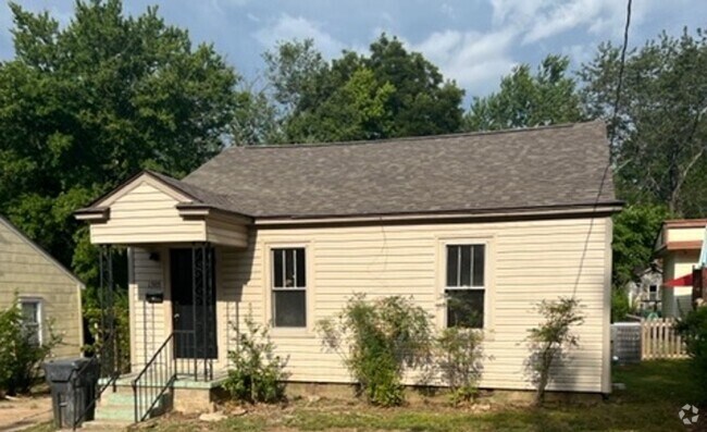 Building Photo - 1305 Turner-Now Pre-Leasing! Rental