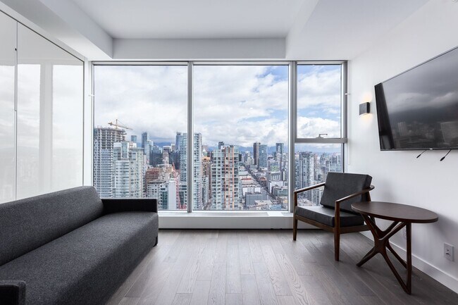 Photo - 1480 Howe St