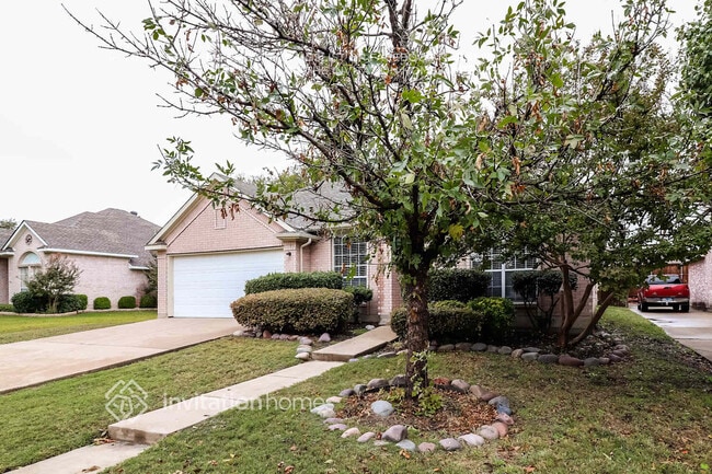 Photo - 1617 Churchill Ln