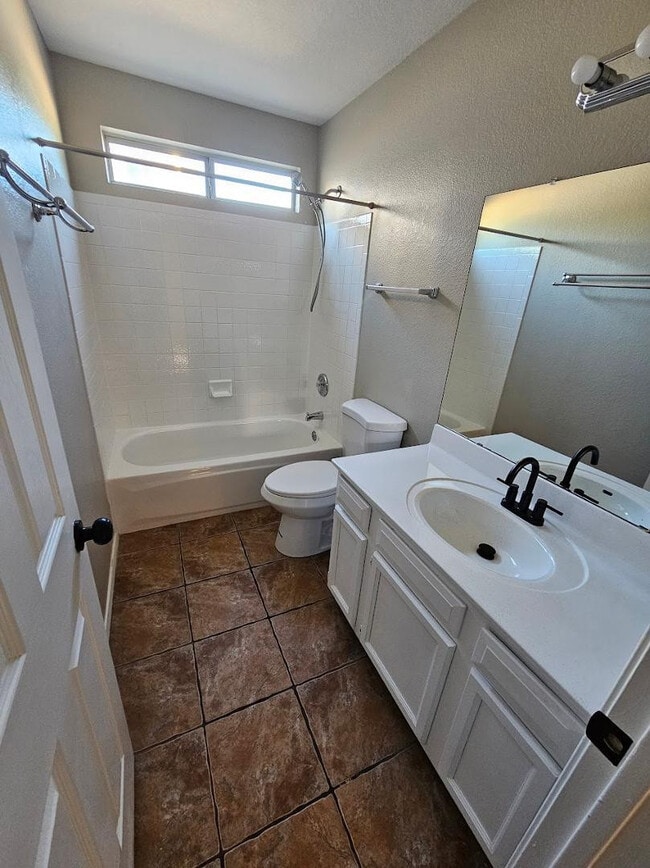 Photo - 406 E Century Ave