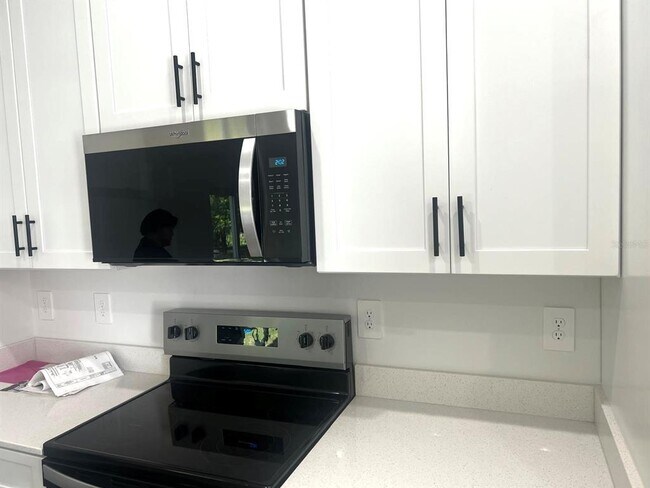 Photo - 1683 SW 3rd St