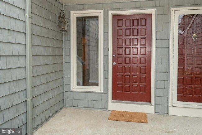 Photo - 16 Harrison Rd W