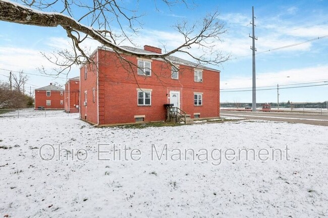 Photo - 209 N James Rd
