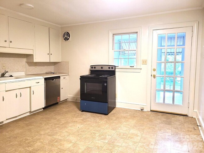 Photo - 2245 Crescent Ave Unit 2