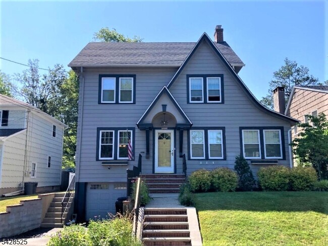 Building Photo - 232 Belvidere Ave