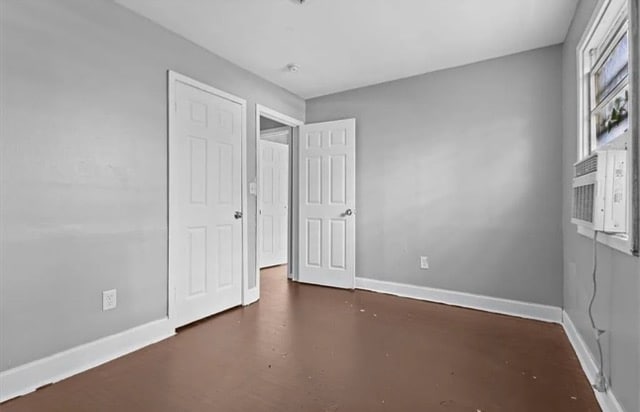 Photo - 685 Bolton Rd NW