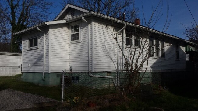 Photo - Two Bedroom One Bath Newly Renovated Charleston Home