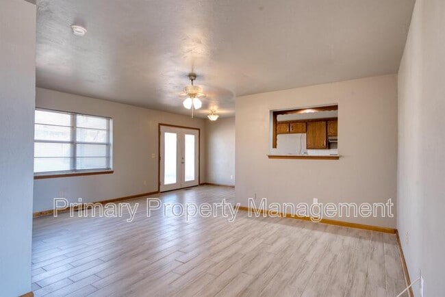 Photo - 303 Kimberly Ln