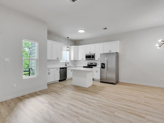 Photo - 9707 Cargill St