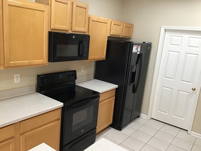 Photo - 671 Southland Ln