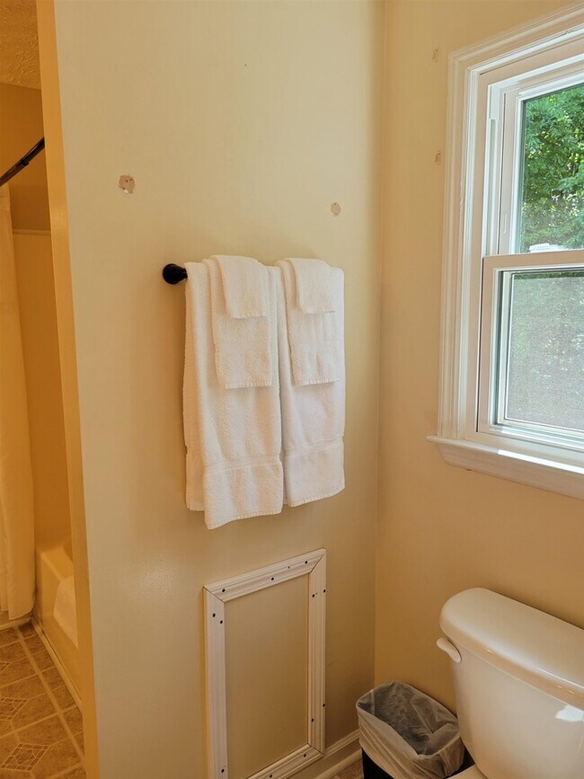 Photo - 1356 Velvet Creek Ct SW