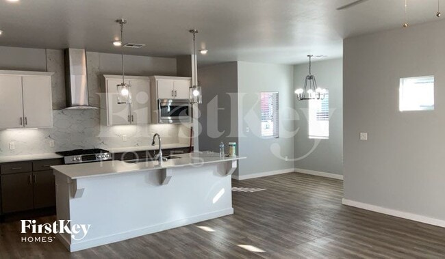 Photo - 504 NW 183rd St