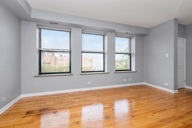 Photo - Beautiful 1 Bed/1 Bath in South Shore