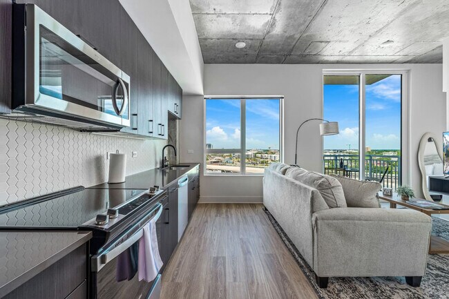 617 N 12th St Unit SI ID1313906P