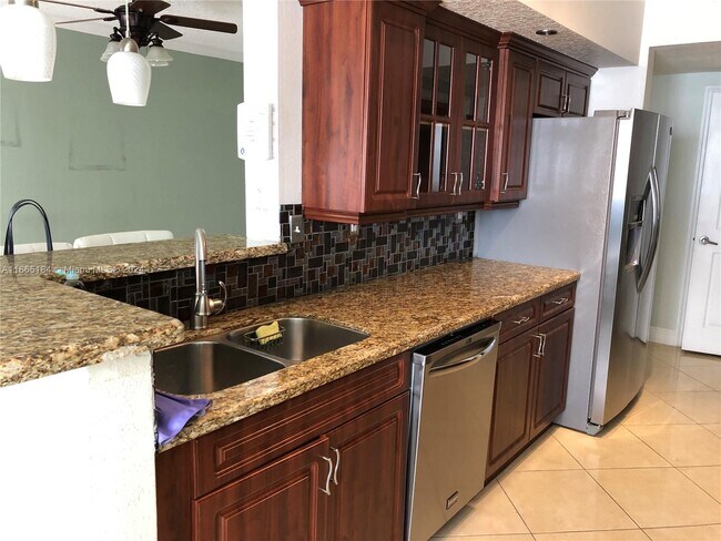Photo - 11700 SW 2nd St Unit #13102
