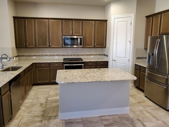 Photo - 539 Tanda Ln