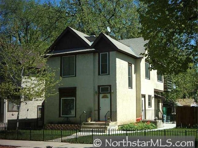 Building Photo - 3127 18th Ave S Unit 2 Rental