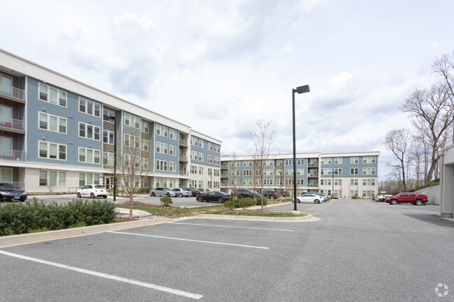 Avalon Arundel Crossing