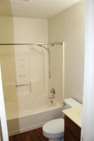Photo - 2207 Canterbury Ct