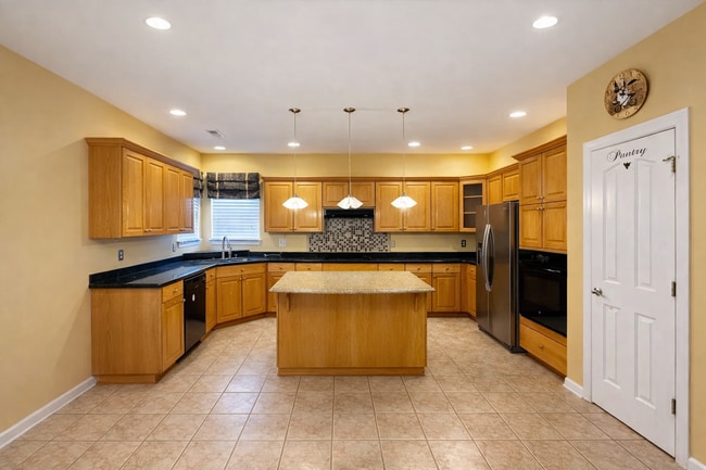 Photo - Amazing 5-Bed, 2.5-Bath Home on a Cul-de-Sac "ASK ABOUT OUR ZERO DEPOSIT"