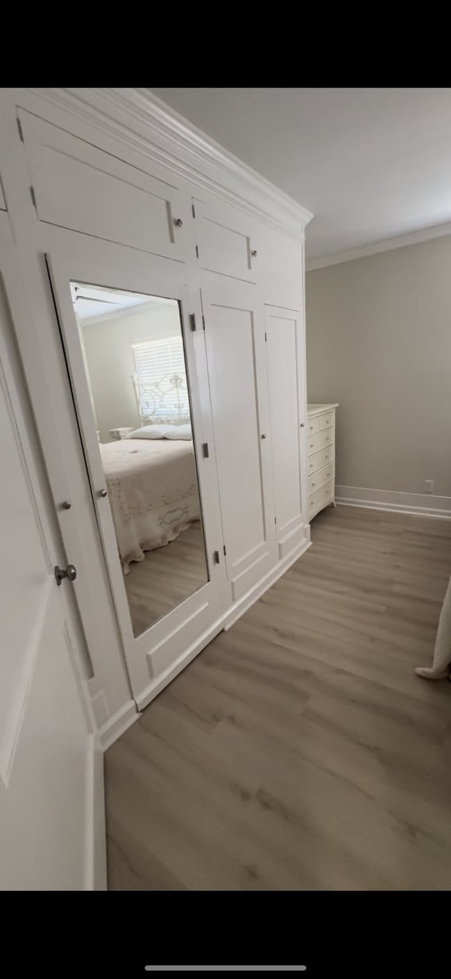 Master Bedroom Closet - 2006 Cherry St