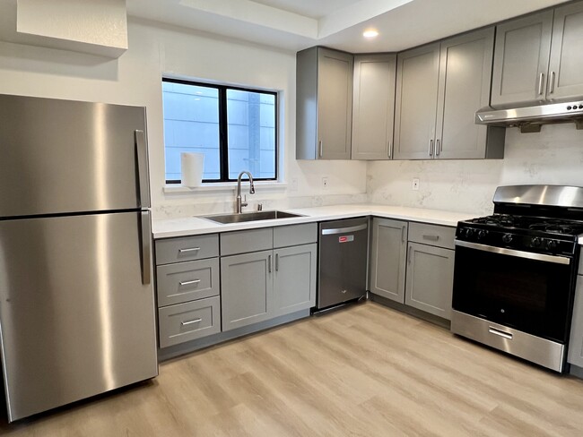 Photo - 575 27th Ave Apartments Unit 575