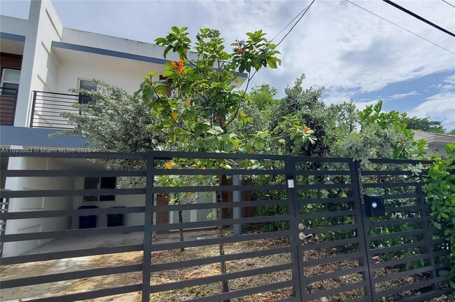 Photo - 3620 Thomas Ave