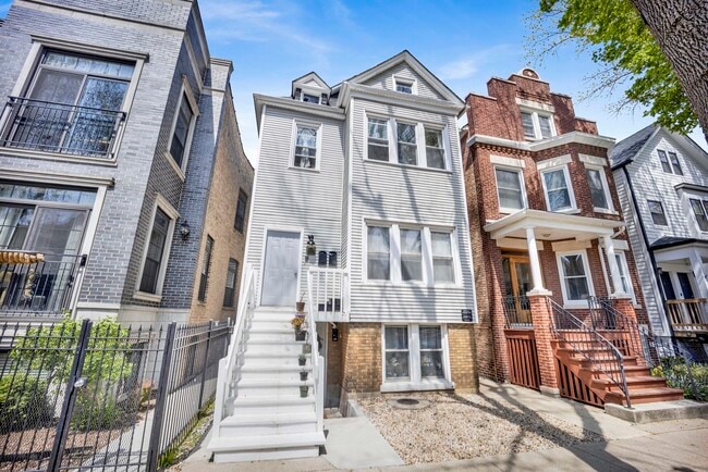 Building Photo - 1914 W Henderson St