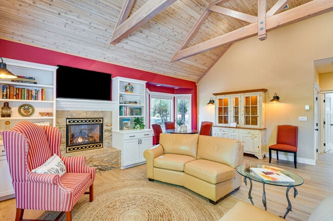 Photo - 5700 Winding Way Unit ID1305207P