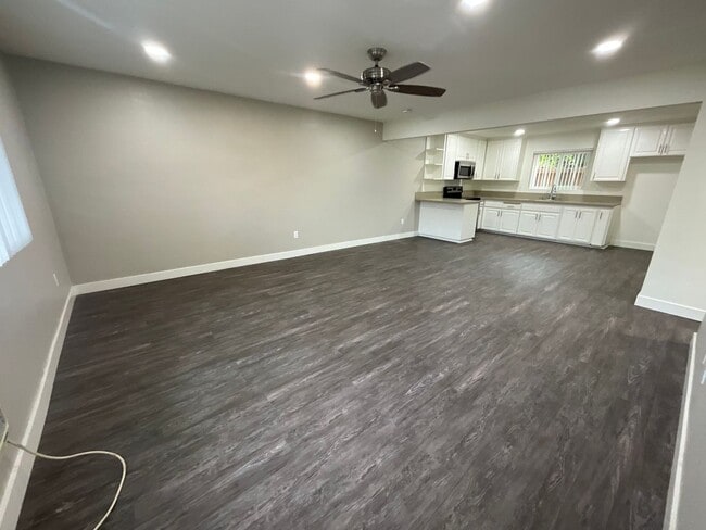 Photo - Diamond Crest Apartments