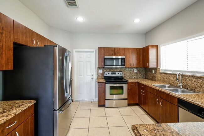 Photo - 1241 NE 41st Pl