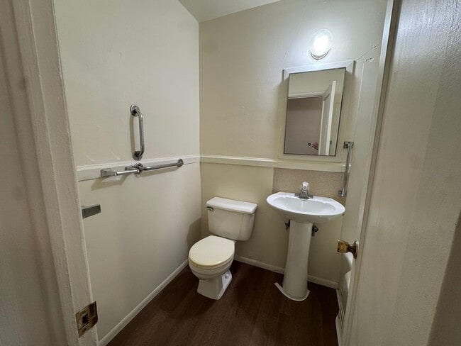 Photo - DEMJ620 Unit #14