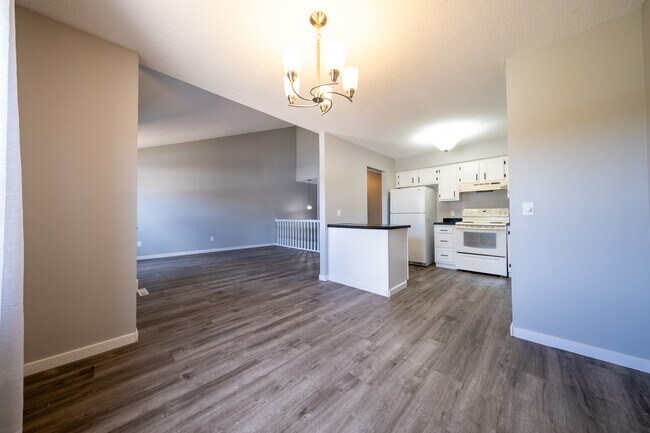 Photo - 4108 S Meadowlark Rd