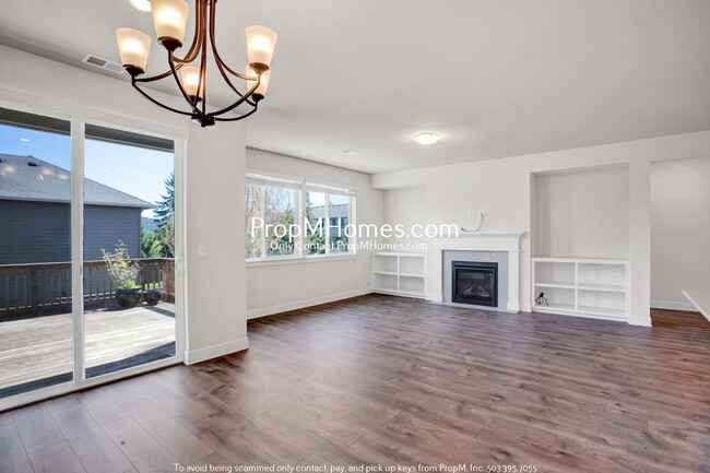 Photo - Four Bedroom Luxury Home in Pleasant Valley!