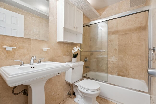 Photo - 1848 NE 46th St Unit G5