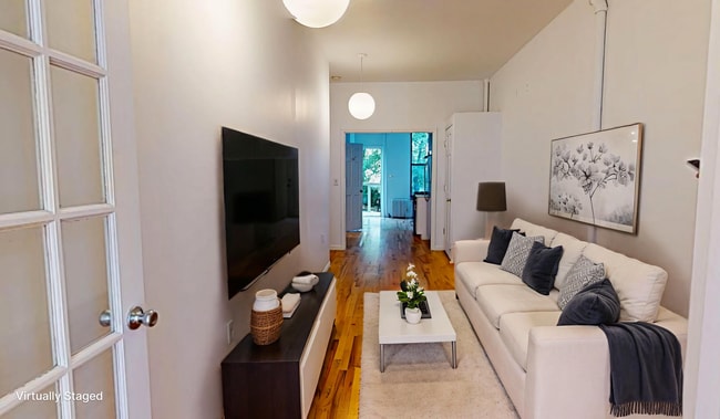 Photo - 137 N 8th St Unidad #1R