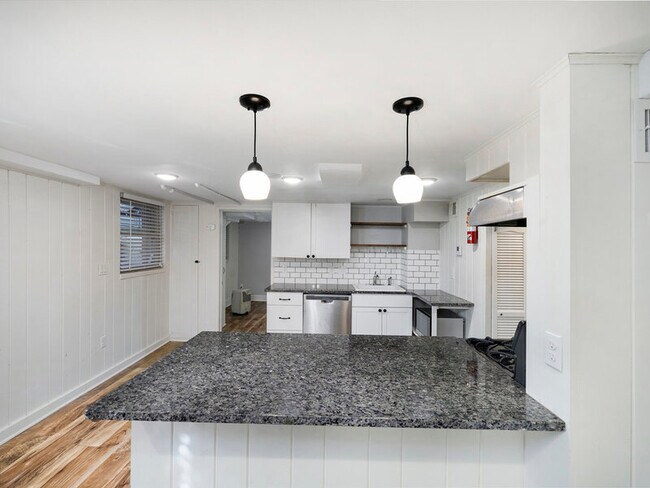 Photo - 1612 S 32nd Ave