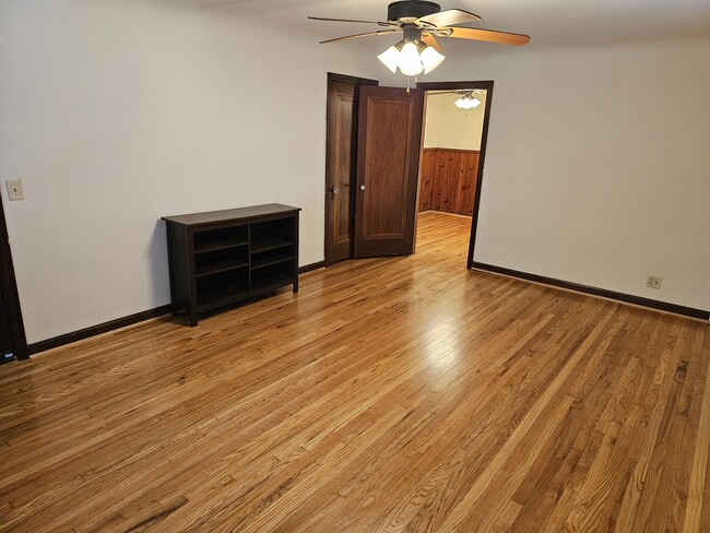 Photo - 111 Glenmary Ave Unit 2