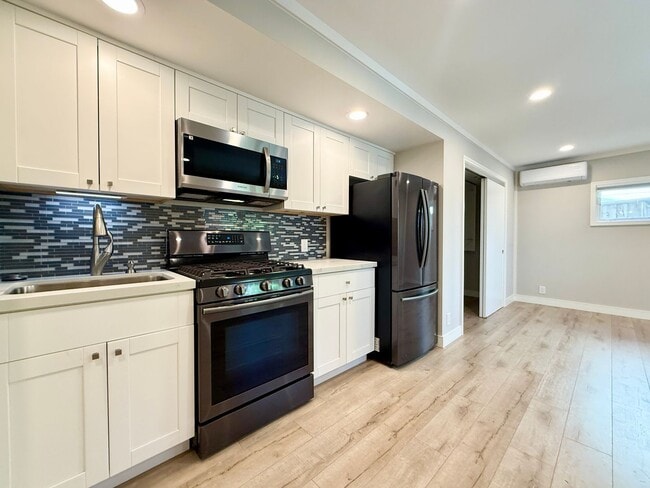 Photo - Stylish Coastal In-Law Studio with In-Unit Laundry - Utilities Included!