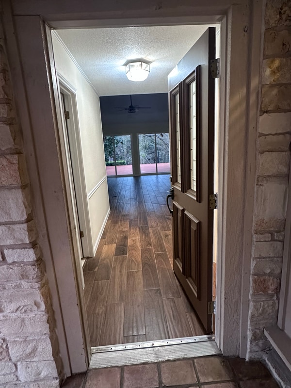 Photo - 1109 Lohmans Crossing Rd