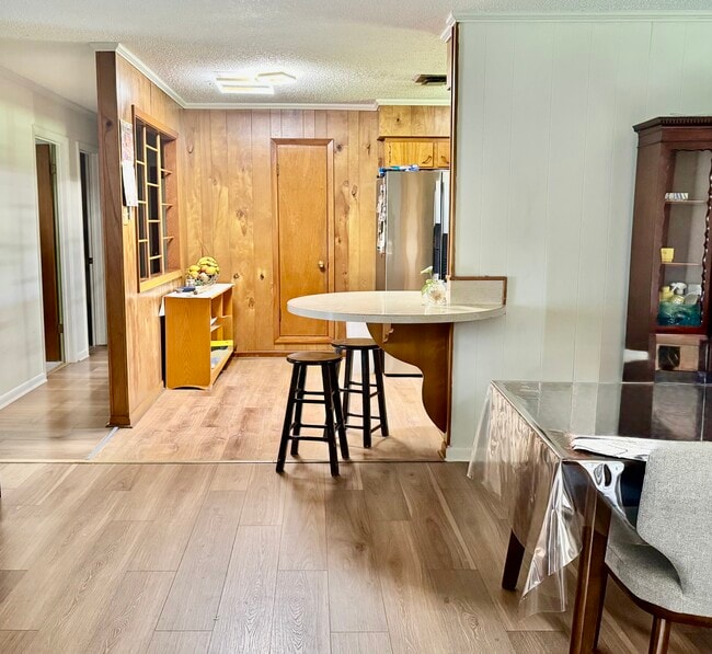 Photo - 211 N William Dr