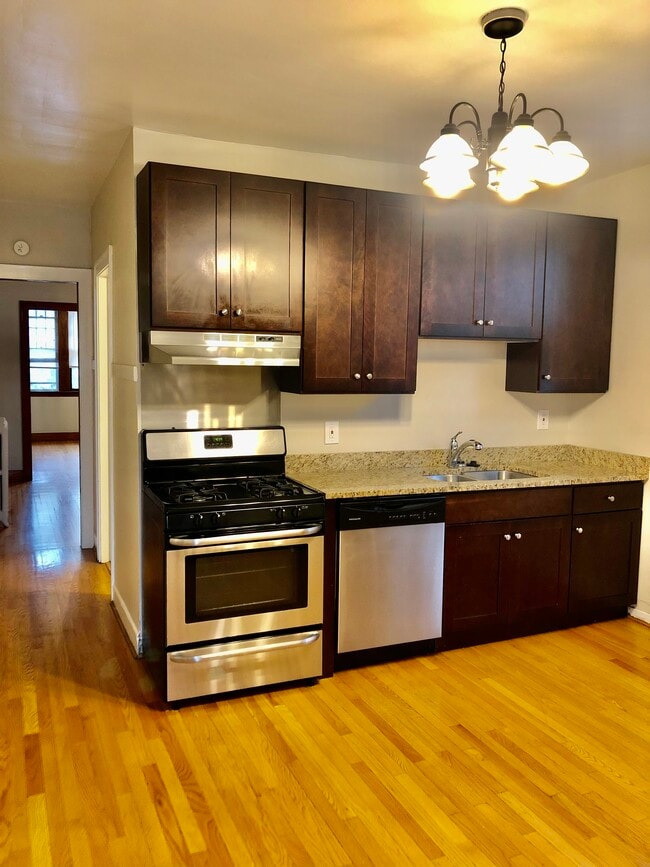 Photo - 847 Ferdinand Ave Unidad 2