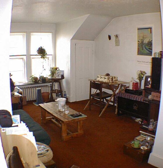 Photo - 465 N 5th St Unit Apt 1